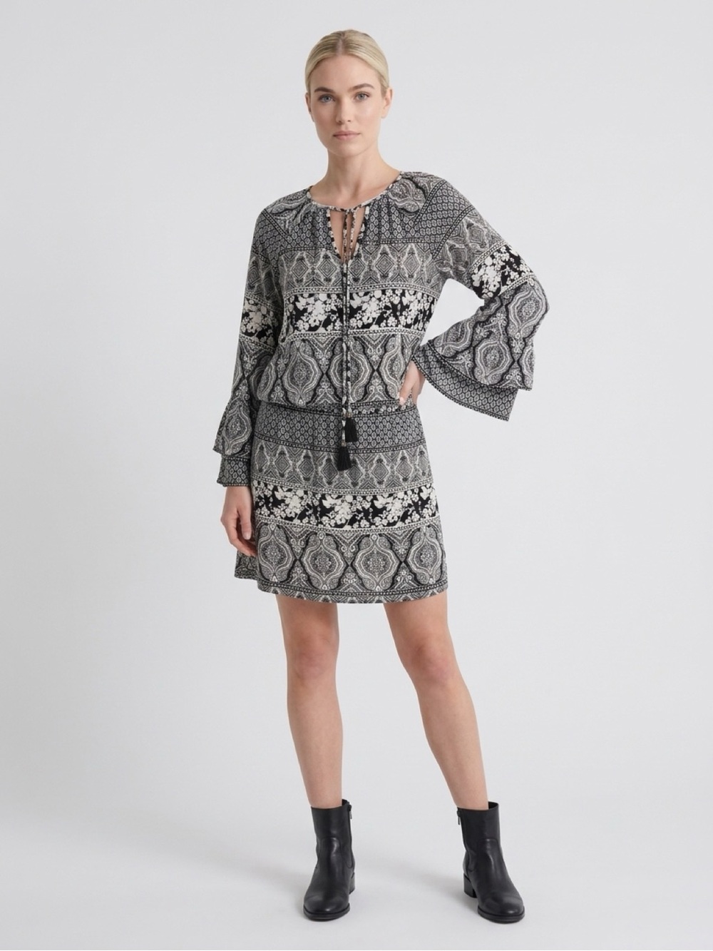 WHBM Boho Geometric Black White Dress 3/4 Tiered Sleeve Tassel Tie size 2